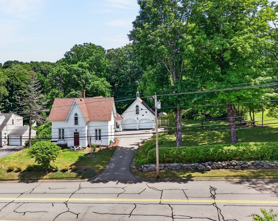 164 Pleasant St, Athol, Massachusetts, 5 Bedrooms Bedrooms, 7 Rooms Rooms,2 BathroomsBathrooms,Residential,For Sale,Pleasant St,73541986