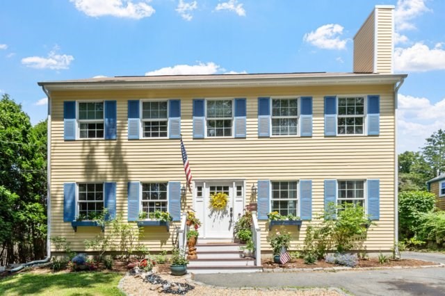 1 Spring Lane, Rockport, Massachusetts, 6 Bedrooms Bedrooms, 10 Rooms Rooms,3 BathroomsBathrooms,Residential,For Sale,Spring Lane,73541989