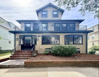 45 Grafton Street, Arlington, Massachusetts, 3 Bedrooms Bedrooms, 9 Rooms Rooms,3 BathroomsBathrooms,Residential,For Sale,Grafton Street,73542094