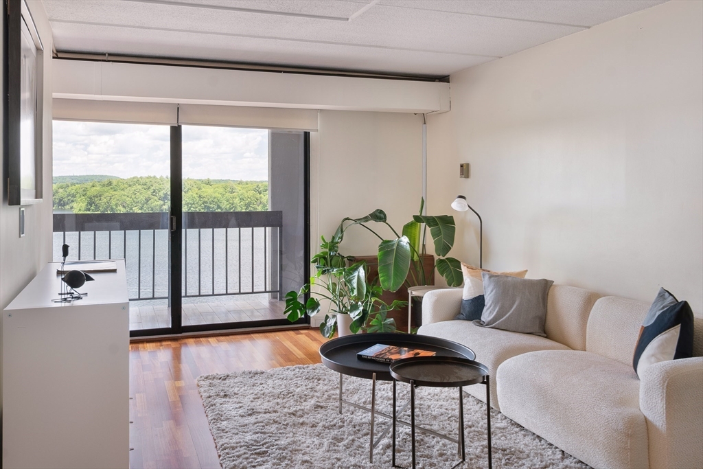 1500 Worcester Rd, Framingham, Massachusetts, 1 Bedroom Bedrooms, 2 Rooms Rooms,1 BathroomBathrooms,Residential,For Sale,Worcester Rd,73542135