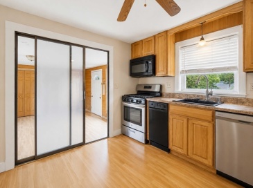 14 Highland Ave, Taunton, Massachusetts, 3 Bedrooms Bedrooms, 7 Rooms Rooms,1 BathroomBathrooms,Residential,For Sale,Highland Ave,73542202 14 Highland Ave, Taunton, Massachusetts, 3 Bedrooms Bedrooms, 7 Rooms Rooms,1 BathroomBathrooms,Residential,For Sale,Highland Ave,73542202