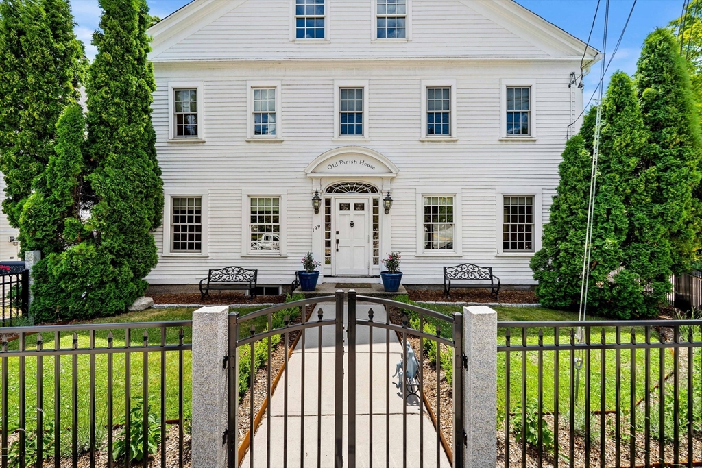199 Main St, Medway, Massachusetts, 4 Bedrooms Bedrooms, 8 Rooms Rooms,3.5 BathroomsBathrooms,Residential,For Sale,Main St,73542151