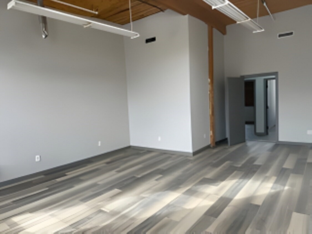 60 Pine St, Methuen, Massachusetts, ,Commercial Lease,For Rent,Pine St,73542221