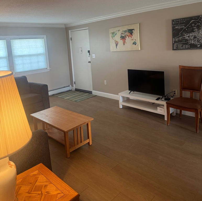 60A Washington Park Dr, Andover, Massachusetts, 2 Bedrooms Bedrooms, 4 Rooms Rooms,1 BathroomBathrooms,Residential,For Sale,Washington Park Dr,73542169