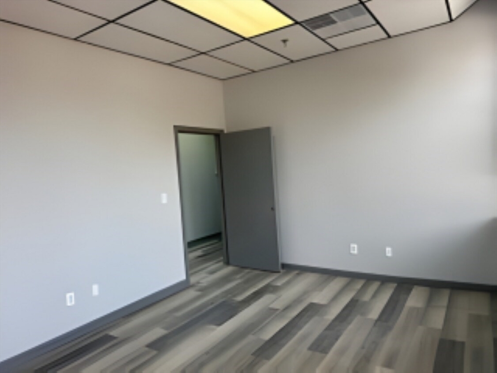 60 Pine St, Methuen, Massachusetts, ,Commercial Lease,For Rent,Pine St,73542229