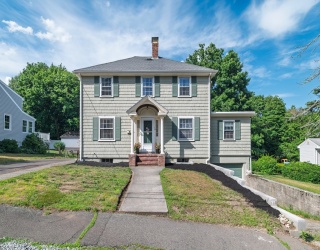 19 Riley Ave, Weymouth, Massachusetts, 4 Bedrooms Bedrooms, 7 Rooms Rooms,1.5 BathroomsBathrooms,Residential,For Sale,Riley Ave,73542172