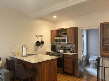 4 Powers Court, Boston, Massachusetts, 1 Bedroom Bedrooms, 3 Rooms Rooms,1 BathroomBathrooms,Residential Lease,For Rent,Powers Court,73542231