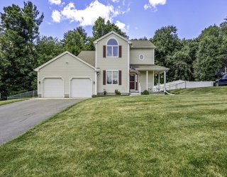10 Scenic Road, Westfield, Massachusetts, 3 Bedrooms Bedrooms, 7 Rooms Rooms,2.5 BathroomsBathrooms,Residential,For Sale,Scenic Road,73542166