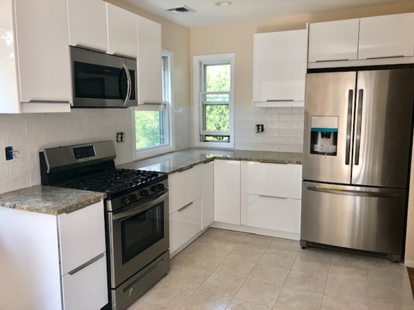 1003 Chestnut Street, Newton, Massachusetts, 3 Bedrooms Bedrooms, 7 Rooms Rooms,2 BathroomsBathrooms,Residential Lease,For Rent,Chestnut Street,73542235