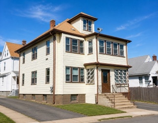 96-98 South St, Quincy, Massachusetts, 4 Bedrooms Bedrooms, 9 Rooms Rooms,2 BathroomsBathrooms,Residential Income,For Sale,South St,73542237