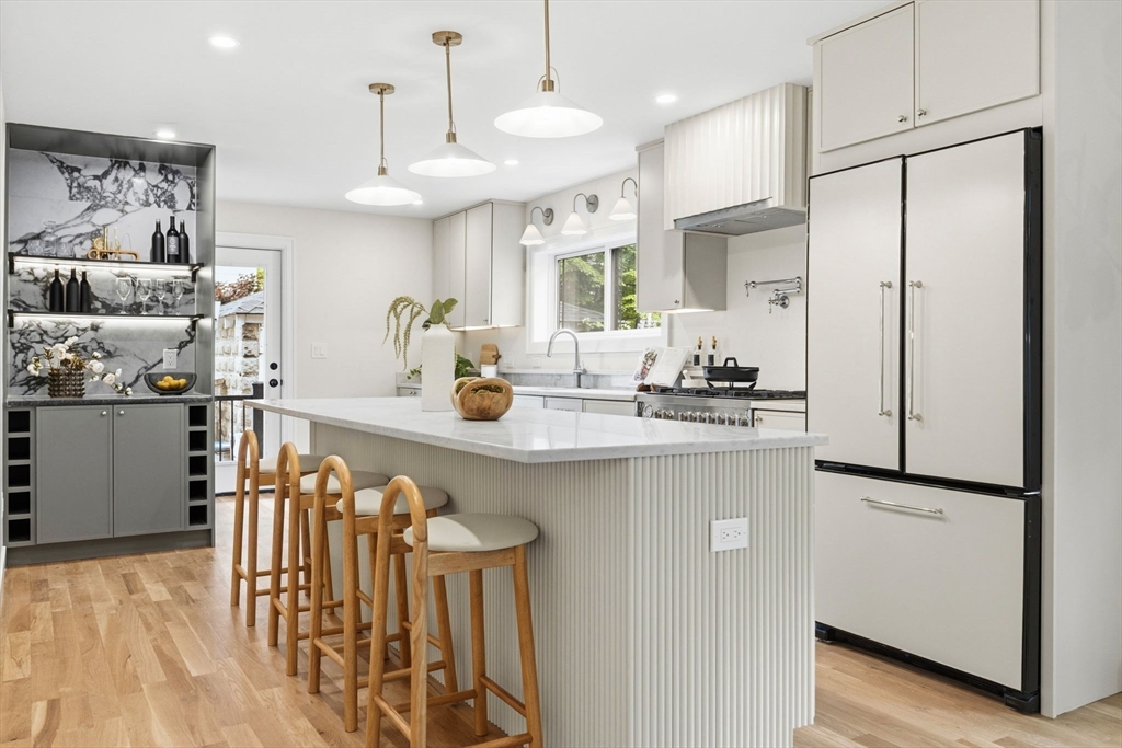 34 Governor Winthrop Rd, Somerville, Massachusetts, 3 Bedrooms Bedrooms, 8 Rooms Rooms,3 BathroomsBathrooms,Residential,For Sale,Governor Winthrop Rd,73542175