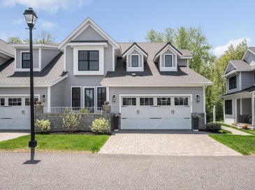 63 Rowell Lane, Middleton, Massachusetts, 2 Bedrooms Bedrooms, 8 Rooms Rooms,3.5 BathroomsBathrooms,Residential,For Sale,Rowell Lane,73542176
