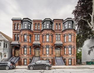 99-103 Westford Street, Lowell, Massachusetts, 13 Bedrooms Bedrooms, 25 Rooms Rooms,9.5 BathroomsBathrooms,Residential Income,For Sale,Westford Street,73542177