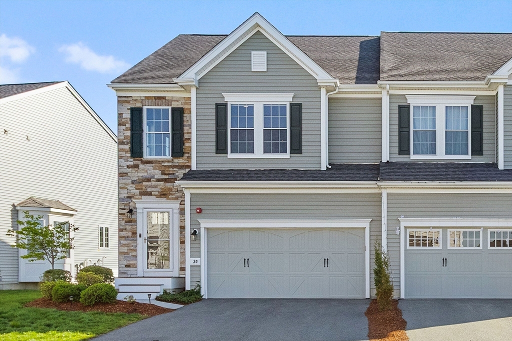 30 Magnolia Drive, Hopkinton, Massachusetts, 2 Bedrooms Bedrooms, 8 Rooms Rooms,2.5 BathroomsBathrooms,Residential,For Sale,Magnolia Drive,73542178