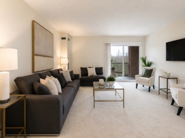 50-56 Broadlawn Park, Boston, Massachusetts, 2 Bedrooms Bedrooms, 4 Rooms Rooms,2 BathroomsBathrooms,Residential Lease,For Rent,Broadlawn Park,73542192