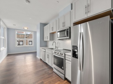136 Babcock St, Brookline, Massachusetts, 1 Room Rooms,1 BathroomBathrooms,Residential Lease,For Rent,Babcock St,73525795