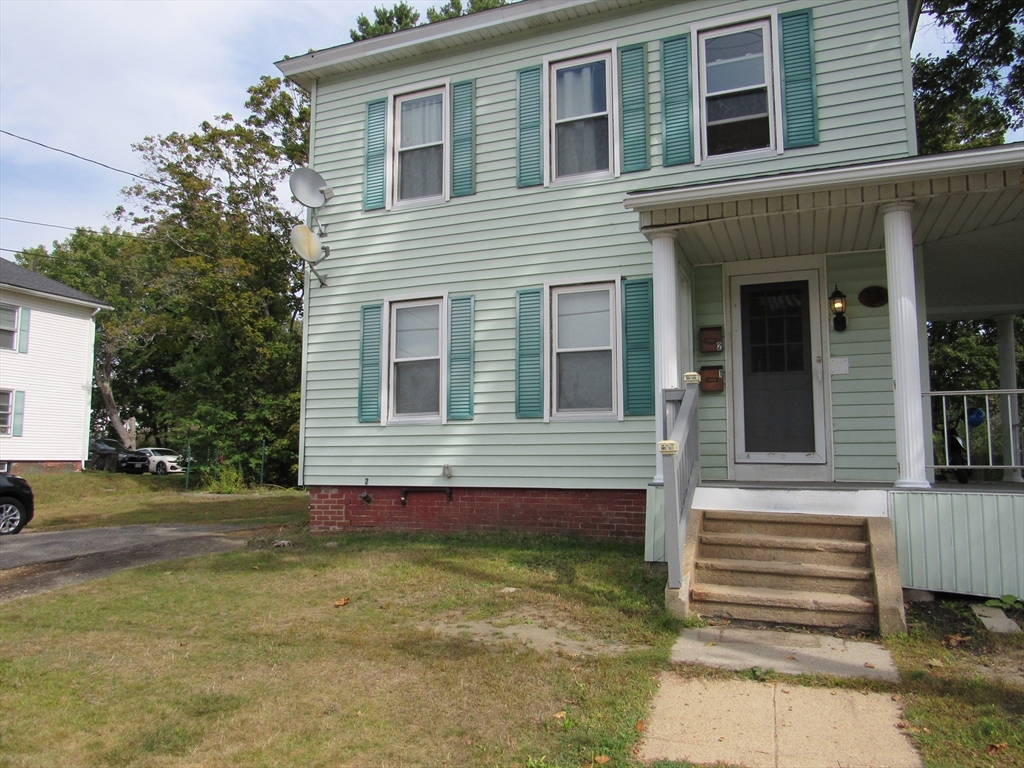 15 Robillard St, Gardner, Massachusetts, 2 Bedrooms Bedrooms, 4 Rooms Rooms,1 BathroomBathrooms,Residential Lease,For Rent,Robillard St,73542268