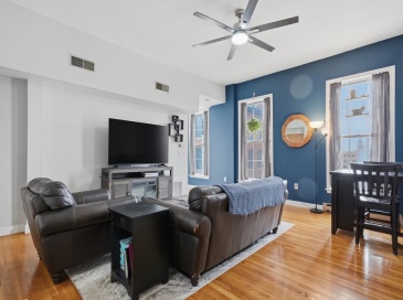 219 Central St, Lowell, Massachusetts, 1 Bedroom Bedrooms, 3 Rooms Rooms,1 BathroomBathrooms,Residential,For Sale,Central St,73541988 219 Central St, Lowell, Massachusetts, 1 Bedroom Bedrooms, 3 Rooms Rooms,1 BathroomBathrooms,Residential,For Sale,Central St,73541988