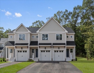 74 Uncas Avenue, Franklin, Massachusetts, 3 Bedrooms Bedrooms, 4 Rooms Rooms,2.5 BathroomsBathrooms,Residential,For Sale,Uncas Avenue,73542270