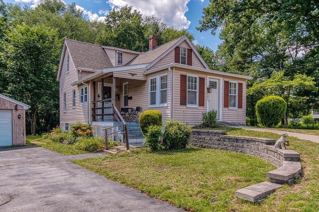 109 Turner Street, Dedham, Massachusetts, 3 Bedrooms Bedrooms, 6 Rooms Rooms,1 BathroomBathrooms,Residential,For Sale,Turner Street,73542000