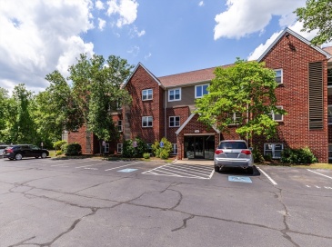 35 Longworth Ave, Brockton, Massachusetts, 2 Bedrooms Bedrooms, 5 Rooms Rooms,1 BathroomBathrooms,Residential,For Sale,Longworth Ave,73541798 35 Longworth Ave, Brockton, Massachusetts, 2 Bedrooms Bedrooms, 5 Rooms Rooms,1 BathroomBathrooms,Residential,For Sale,Longworth Ave,73541798