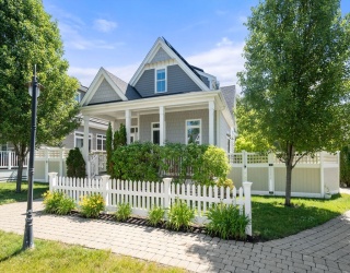 13 Boyde's Crossing, Norfolk, Massachusetts, 2 Bedrooms Bedrooms, 6 Rooms Rooms,2.5 BathroomsBathrooms,Residential,For Sale,Boyde's Crossing,73541859