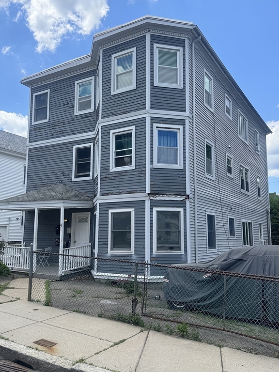 41 Westmore Rd, Boston, Massachusetts, 3 Bedrooms Bedrooms, 6 Rooms Rooms,1 BathroomBathrooms,Residential,For Sale,Westmore Rd,73542076