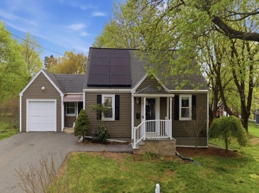 14 Lexington Street, Franklin, Massachusetts, 4 Bedrooms Bedrooms, 8 Rooms Rooms,2 BathroomsBathrooms,Residential,For Sale,Lexington Street,73514598