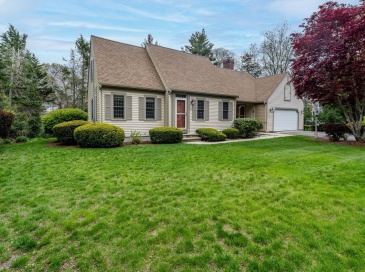 59 Cromwell Drive, Yarmouth, Massachusetts, 3 Bedrooms Bedrooms, 7 Rooms Rooms,3 BathroomsBathrooms,Residential,For Sale,Cromwell Drive,73519656