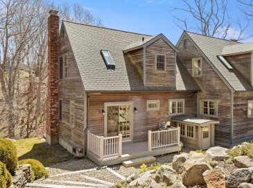 12 Frank Street, Rockport, Massachusetts, 3 Bedrooms Bedrooms, 6 Rooms Rooms,1.5 BathroomsBathrooms,Residential,For Sale,Frank Street,73509180