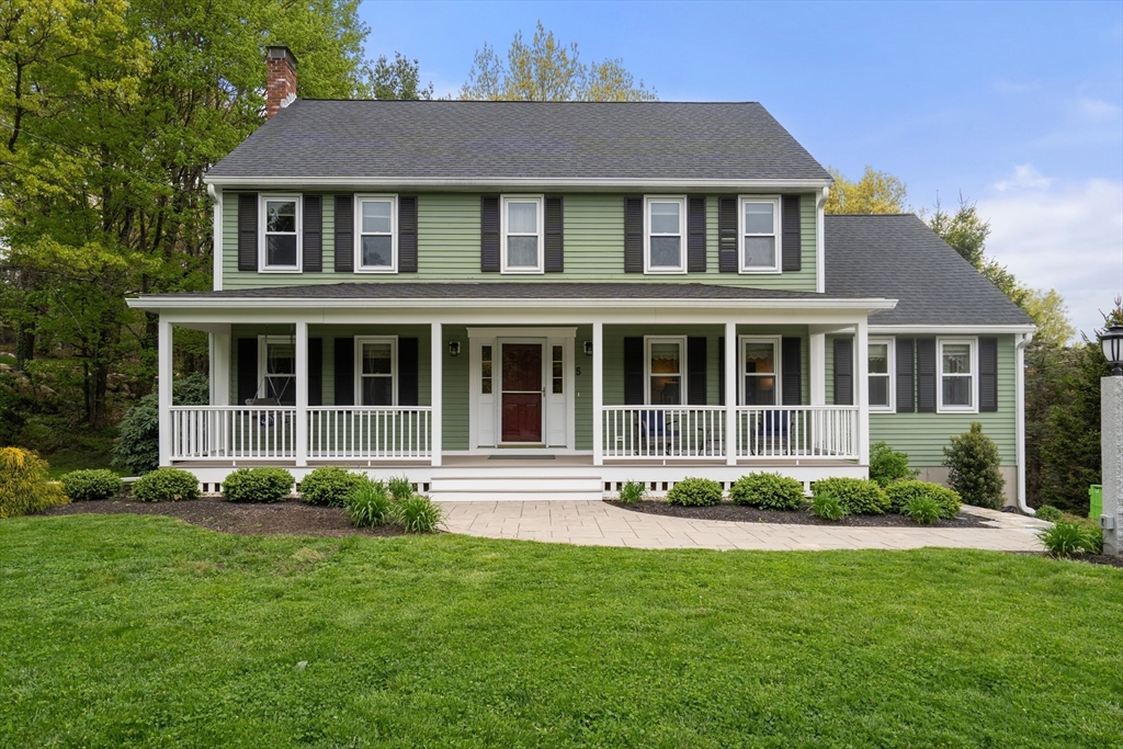 5 Fort Apache Dr, Franklin, Massachusetts, 4 Bedrooms Bedrooms, 8 Rooms Rooms,2.5 BathroomsBathrooms,Residential,For Sale,Fort Apache Dr,73517850