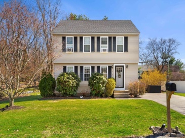 1 Lady Slipper Ln, Methuen, Massachusetts, 3 Bedrooms Bedrooms, 6 Rooms Rooms,1.5 BathroomsBathrooms,Residential,For Sale,Lady Slipper Ln,73518092