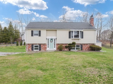508 High St, North Attleboro, Massachusetts, 3 Bedrooms Bedrooms, 6 Rooms Rooms,1 BathroomBathrooms,Residential,For Sale,High St,73497949