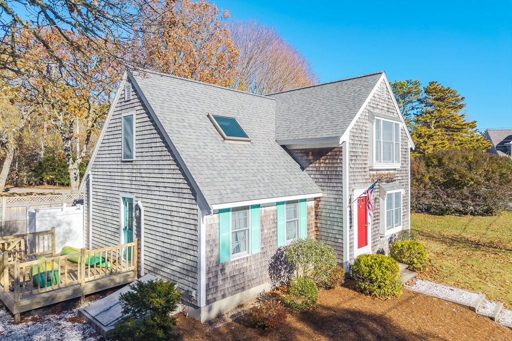 35 Pine Tree Rd, Chatham, Massachusetts, 3 Bedrooms Bedrooms, 6 Rooms Rooms,2 BathroomsBathrooms,Residential,For Sale,Pine Tree Rd,73506993