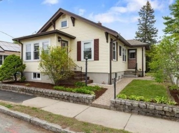 17 Ames St, Beverly, Massachusetts, 2 Bedrooms Bedrooms, 5 Rooms Rooms,2 BathroomsBathrooms,Residential,For Sale,Ames St,73521307