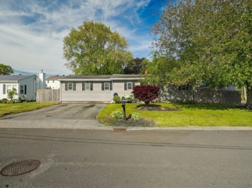 1 Eric Rd, Dartmouth, Massachusetts, 3 Bedrooms Bedrooms, 6 Rooms Rooms,2 BathroomsBathrooms,Residential,For Sale,Eric Rd,73525668
