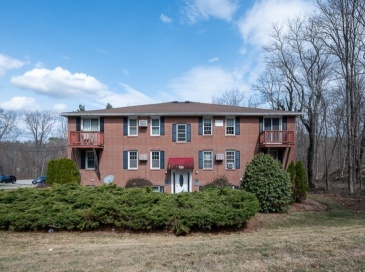 325 Ashland Ave, Southbridge, Massachusetts, 2 Bedrooms Bedrooms, 4 Rooms Rooms,1 BathroomBathrooms,Residential,For Sale,Ashland Ave,73495450