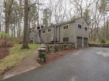 232 Mass Ave, Harvard, Massachusetts, 3 Bedrooms Bedrooms, 7 Rooms Rooms,2.5 BathroomsBathrooms,Residential,For Sale,Mass Ave,73512427