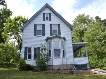 109 Water St, Framingham, Massachusetts, 1 Bedroom Bedrooms, 4 Rooms Rooms,1 BathroomBathrooms,Residential Lease,For Rent,Water St,73534336