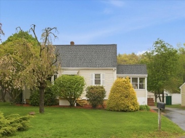 26 Donald Tennant Circle, North Attleboro, Massachusetts, 3 Bedrooms Bedrooms, 6 Rooms Rooms,1 BathroomBathrooms,Residential,For Sale,Donald Tennant Circle,73512506