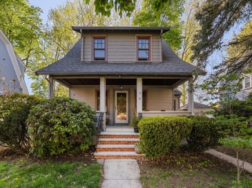 78 Webcowet Rd, Arlington, Massachusetts, 3 Bedrooms Bedrooms, 7 Rooms Rooms,1.5 BathroomsBathrooms,Residential,For Sale,Webcowet Rd,73518445