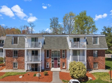 96 Main, Foxboro, Massachusetts, 2 Bedrooms Bedrooms, 5 Rooms Rooms,1 BathroomBathrooms,Residential,For Sale,Main,73513843