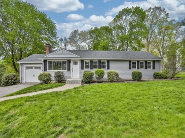 11 Gerry Rd, Lynnfield, Massachusetts, 4 Bedrooms Bedrooms, 6 Rooms Rooms,2 BathroomsBathrooms,Residential,For Sale,Gerry Rd,73514273 11 Gerry Rd, Lynnfield, Massachusetts, 4 Bedrooms Bedrooms, 6 Rooms Rooms,2 BathroomsBathrooms,Residential,For Sale,Gerry Rd,73514273