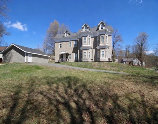 37 Bacon St, Orange, Massachusetts, 5 Bedrooms Bedrooms, 14 Rooms Rooms,3 BathroomsBathrooms,Residential Income,For Sale,Bacon St,73514612