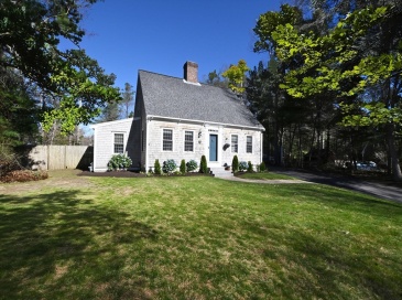 10 Hunters Trl, Sandwich, Massachusetts, 3 Bedrooms Bedrooms, 5 Rooms Rooms,2.5 BathroomsBathrooms,Residential,For Sale,Hunters Trl,73499466