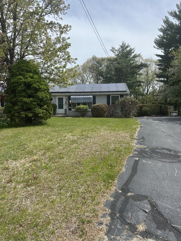 1 Angell Terrace, Leicester, Massachusetts, 1 Bedroom Bedrooms, 4 Rooms Rooms,1 BathroomBathrooms,Residential Lease,For Rent,Angell Terrace,73516291