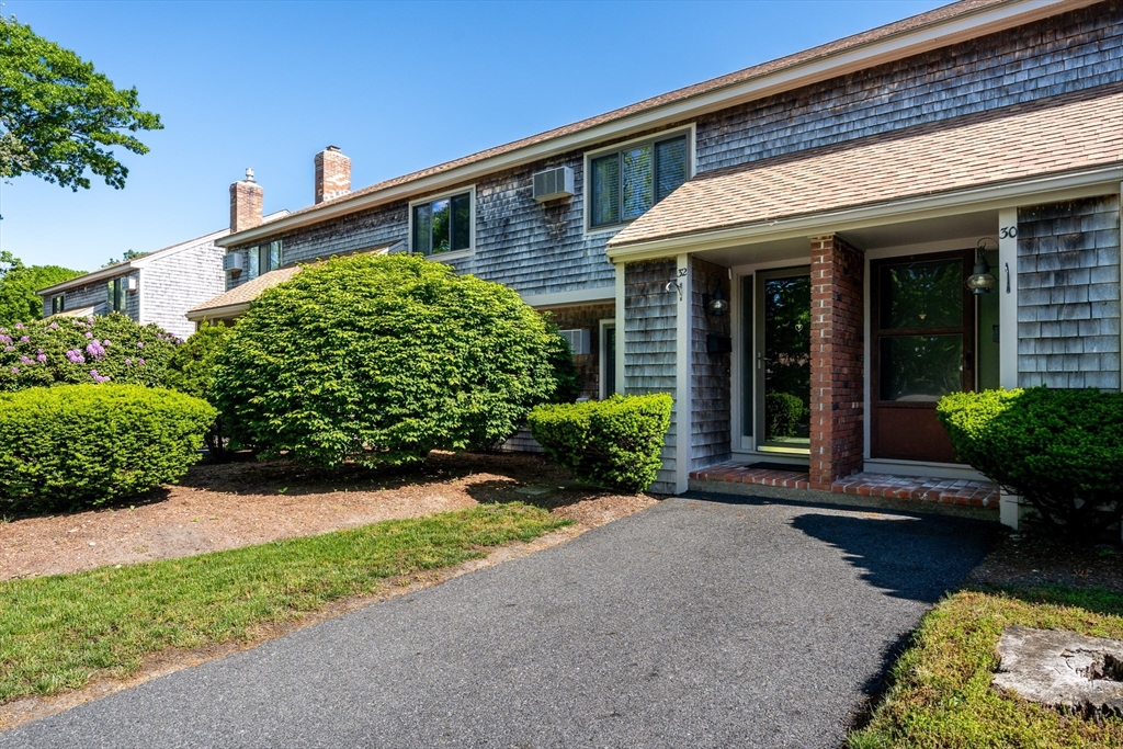 32 Townhouse Terrace, Barnstable, Massachusetts, 2 Bedrooms Bedrooms, 4 Rooms Rooms,1.5 BathroomsBathrooms,Residential,For Sale,Townhouse Terrace,73529449