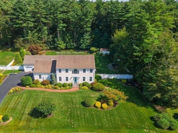53 Queens Circle, Raynham, Massachusetts, 6 Bedrooms Bedrooms, 12 Rooms Rooms,3.5 BathroomsBathrooms,Residential,For Sale,Queens Circle,73425004 53 Queens Circle, Raynham, Massachusetts, 6 Bedrooms Bedrooms, 12 Rooms Rooms,3.5 BathroomsBathrooms,Residential,For Sale,Queens Circle,73425004