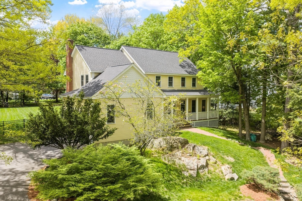 37 Concord Road, Acton, Massachusetts, 4 Bedrooms Bedrooms, 8 Rooms Rooms,2.5 BathroomsBathrooms,Residential,For Sale,Concord Road,73518675