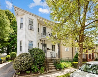 14-16 Hull St, Belmont, Massachusetts, 4 Bedrooms Bedrooms, 10 Rooms Rooms,2 BathroomsBathrooms,Residential Income,For Sale,Hull St,73518728